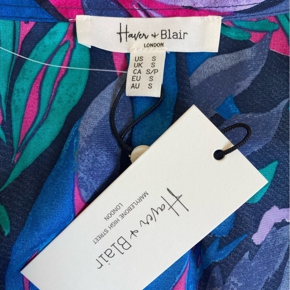 Harper + Blair London Long Sleeve Blouse NWT in Bold Tropical Print - Picture 7 of 13
